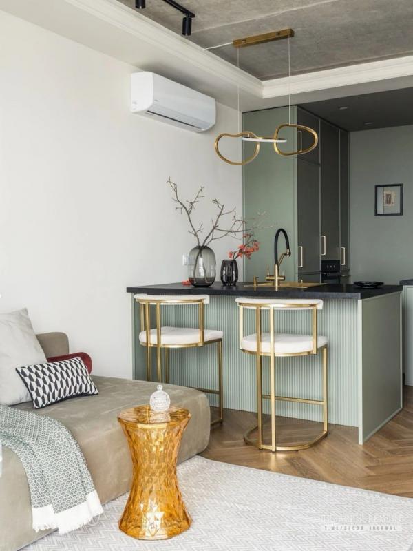 Установка сплит-систем в студии!